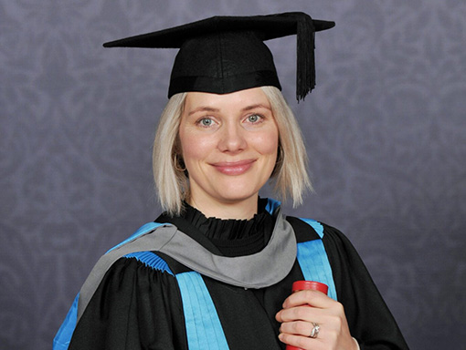 Louise Cooper